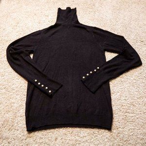 Black slim sweater